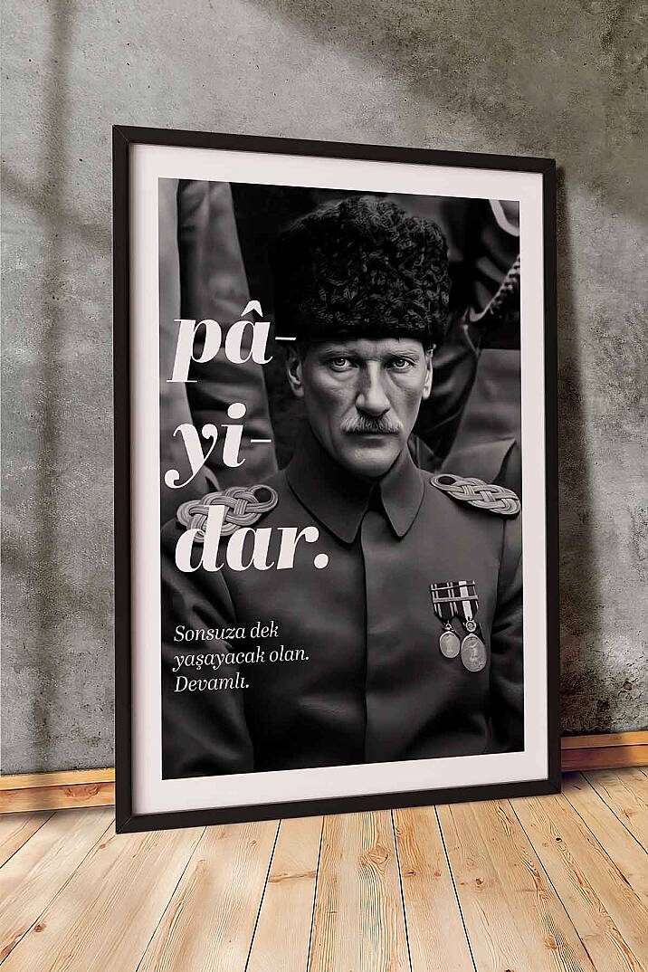 Atatürk Payidar Portresi Siyah Beyaz Çerçeveli Tablo Salon Ofis İşyeri Tablosu - 1