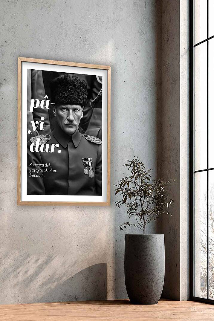 Atatürk Payidar Portresi Siyah Beyaz Çerçeveli Tablo Salon Ofis İşyeri Tablosu - 6