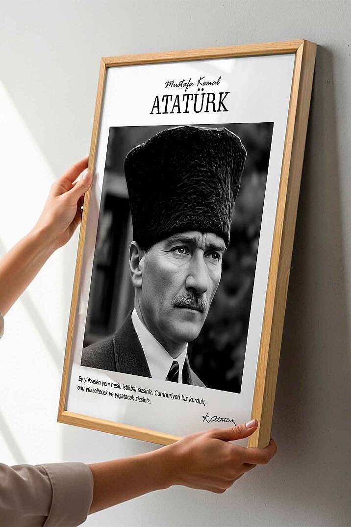 Atatürk Portresi Ofis İşyeri Hediye Tablosu Kalpaklı Siyah Beyaz Çerçeveli Duvar Tablo - 5