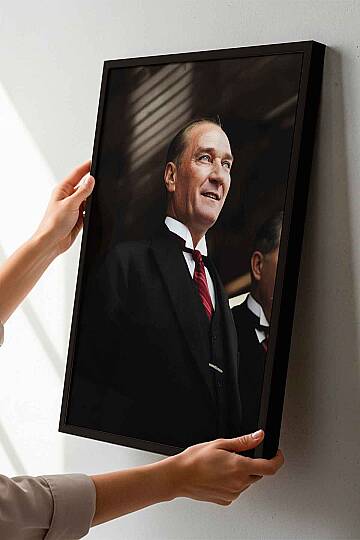Mustafa Kemal Atatürk Gülümseyen Portre Çerçeveli Tablo Ofis İşyeri ve Salon Tablosu - 2
