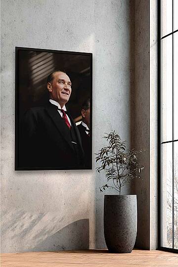 Mustafa Kemal Atatürk Gülümseyen Portre Çerçeveli Tablo Ofis İşyeri ve Salon Tablosu - 3