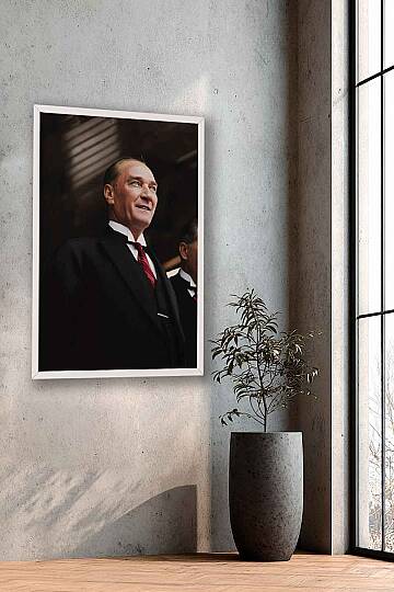 Mustafa Kemal Atatürk Gülümseyen Portre Çerçeveli Tablo Ofis İşyeri ve Salon Tablosu - 9