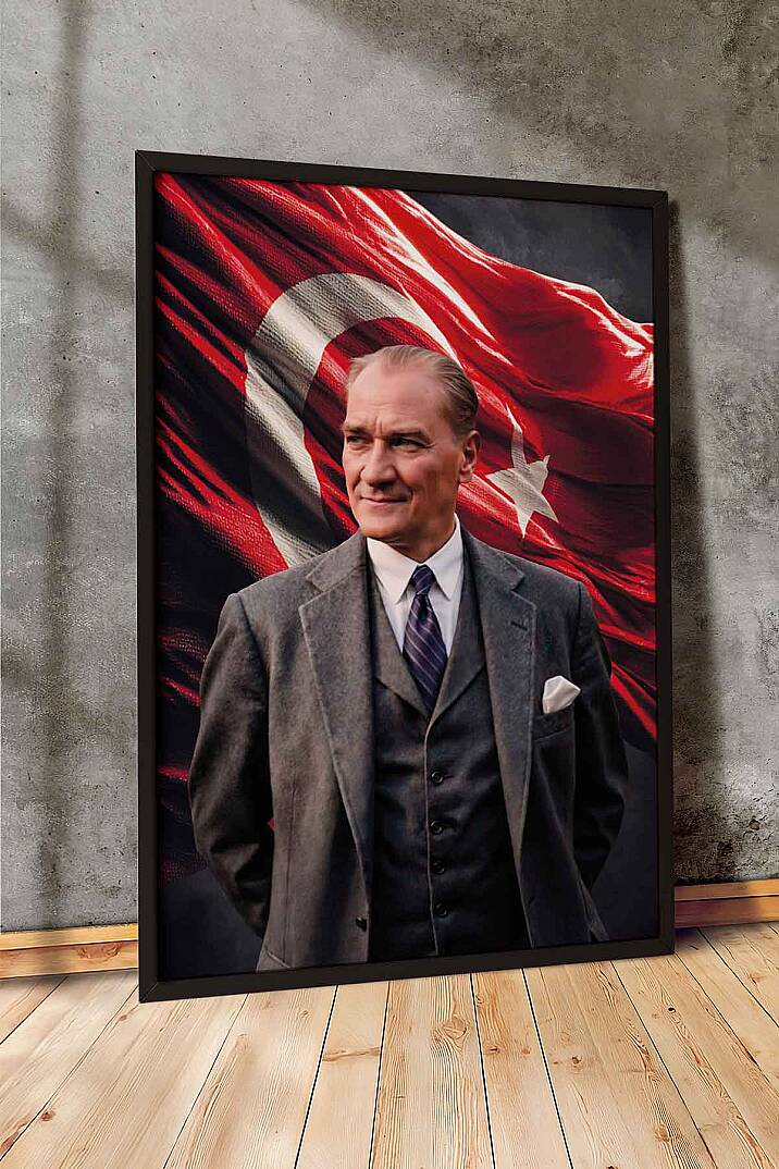 Türk Bayraklı Atatürk Portresi Çerçeveli İşyeri Hediye Tablo Ofis ve Salon Tablosu - 1